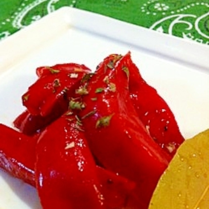 夏にうれしい冷たい常備菜『赤ピーマンのマリネ』
